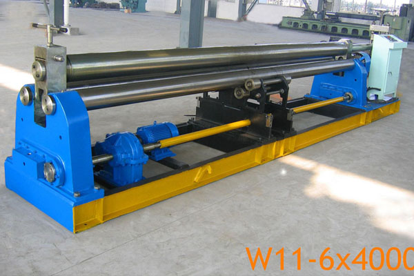 W11-60X4000機械對稱(chēng)式三輥卷板機